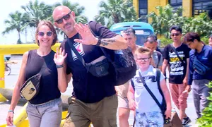 Nghịch lý du lịch Việt